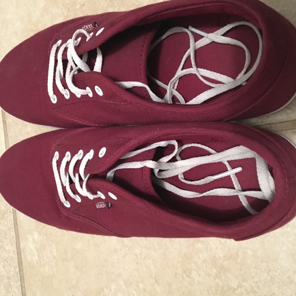 Vans - Picture 3 of 3